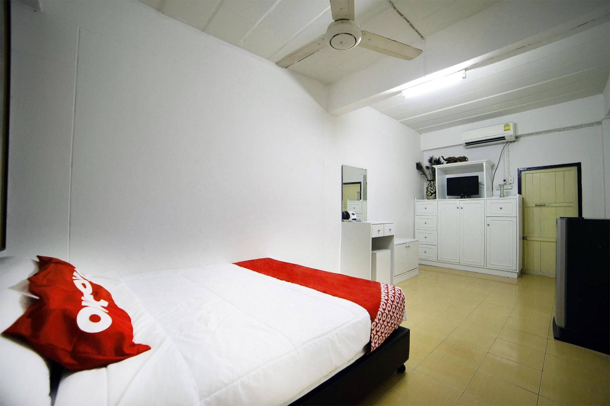 Oyo 560 Chang Hostel Suvarnabhumi بانكوك المظهر الخارجي الصورة