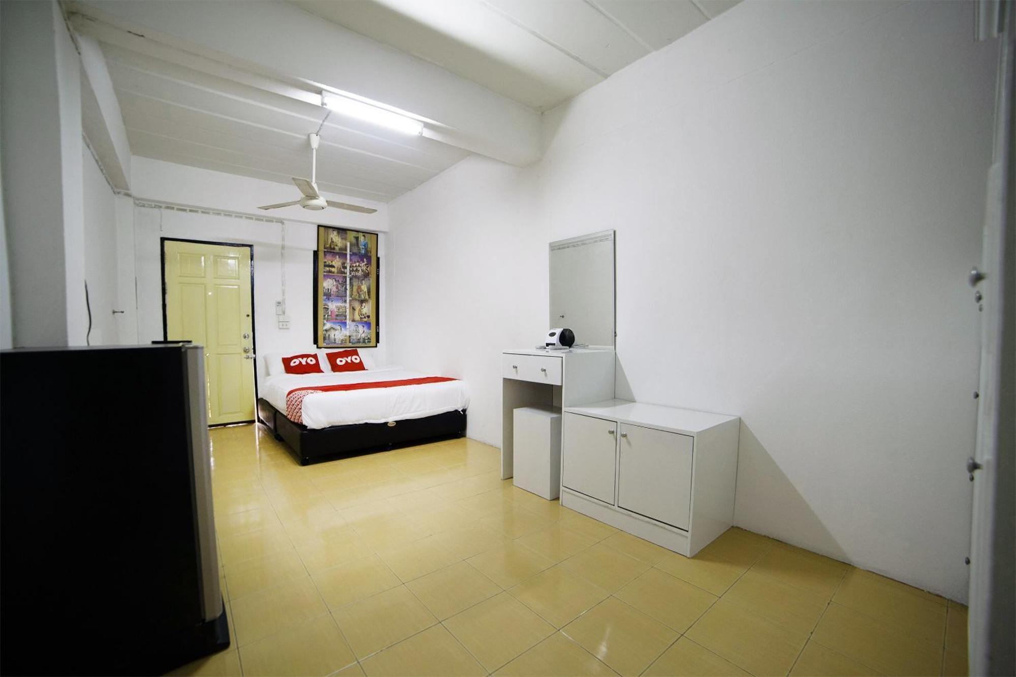 Oyo 560 Chang Hostel Suvarnabhumi بانكوك المظهر الخارجي الصورة